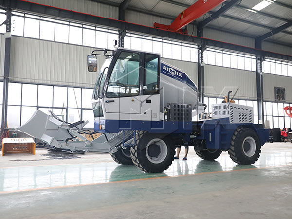 Self Loading Concrete Mixer Truck